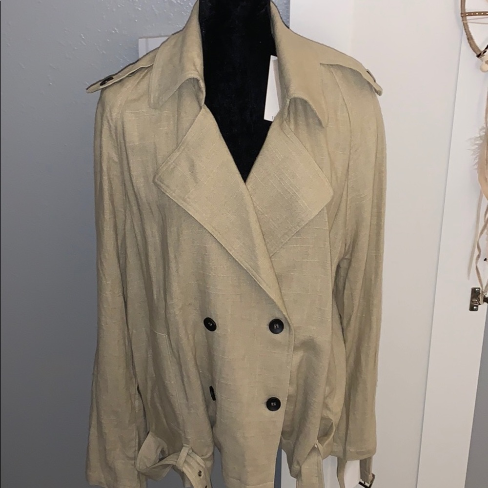 Women’s Moon River Linen short trench